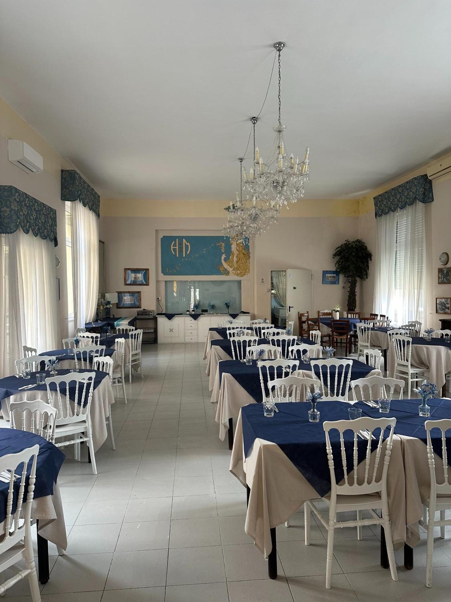 Room In Guest Room - Viareggio Old Style Sea View Esterno foto